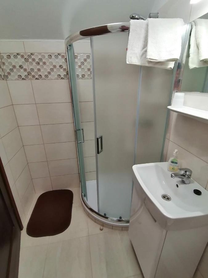 Joós Panzió Acomodação com café da manhã Sárvár Exterior foto